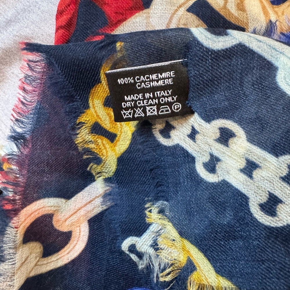 Chanel Cashmere Scarf 20C - Picture 3 of 6
